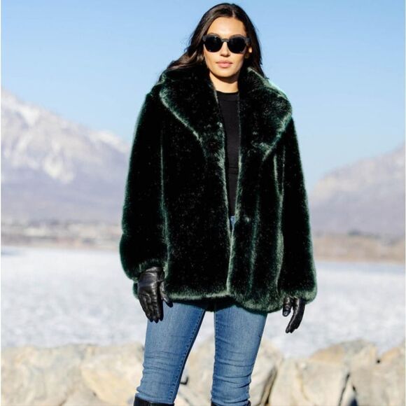 COPY - BEAUTIFUL FOREST GREEN FAUX FUR JACKET BY TRINA TURK